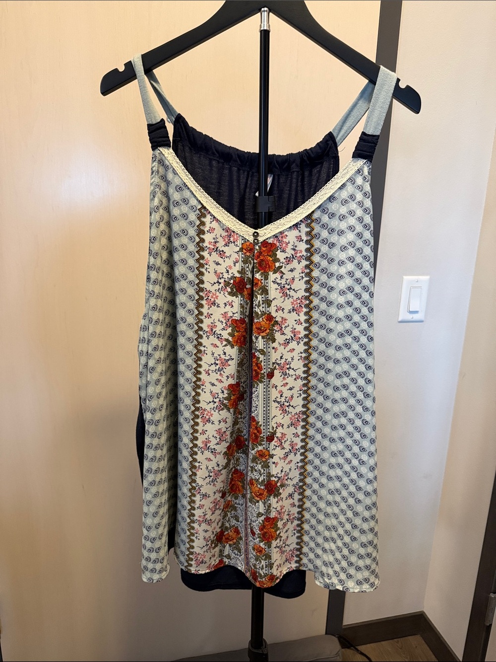 Xhilaration Cream Floral Panel Slip Tank with Black Accents